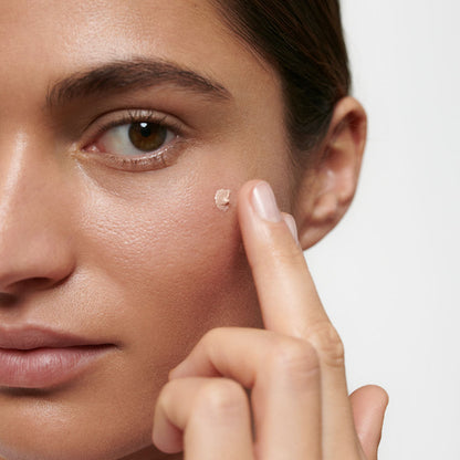 Dr. Hauschka Osvetljevalni fluid – fotografija 3