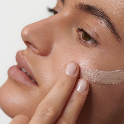 Dr. Hauschka Osvetljevalni fluid – fotografija 4