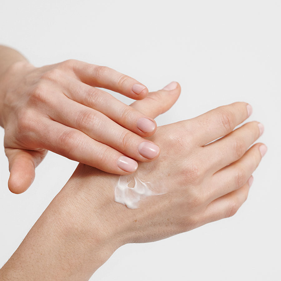 Dr. Hauschka Regenerativni balzam za roke – fotografija 4